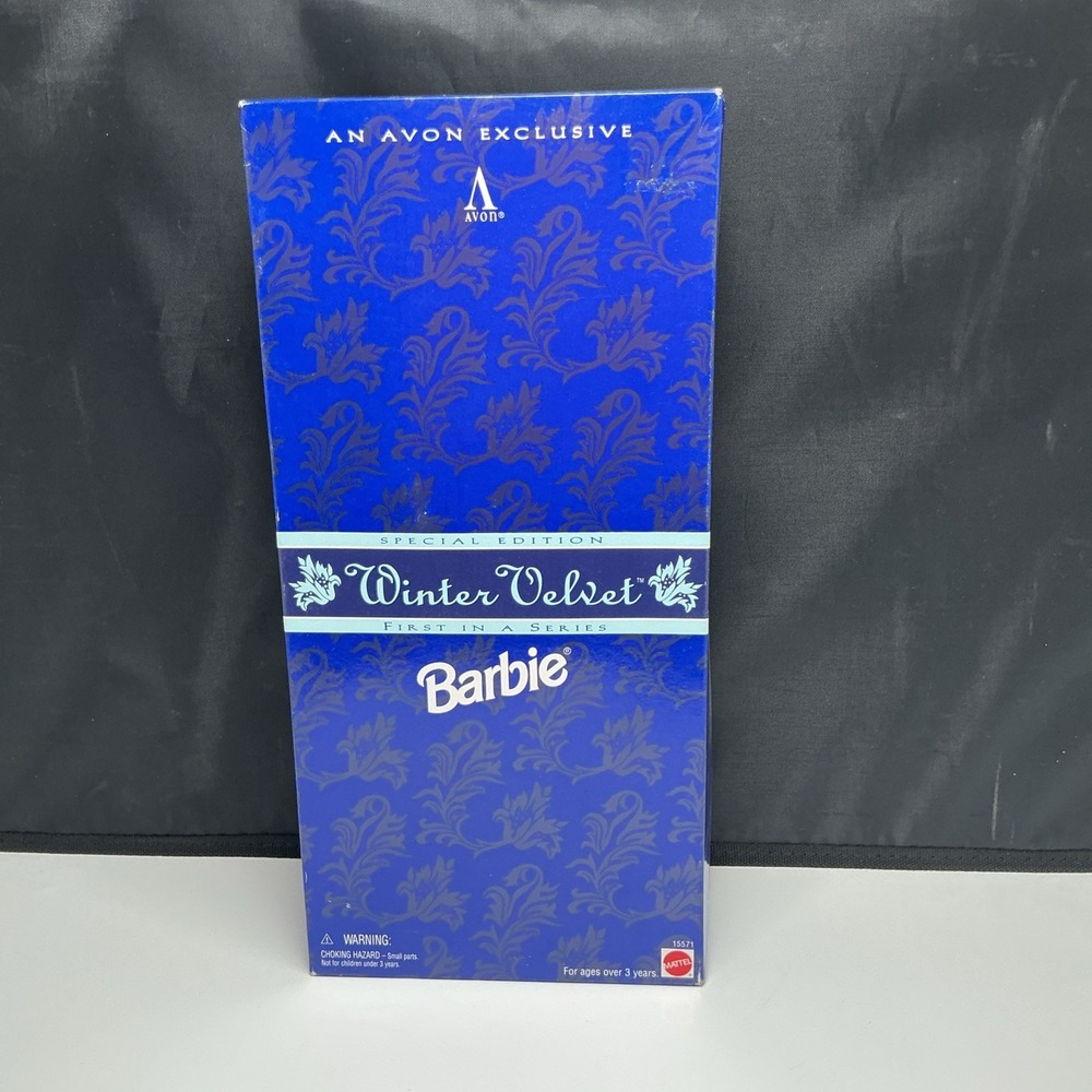 VTG Winter Velvet‎ Barbie Doll Avon Exclusive First In Series New In Box 1995